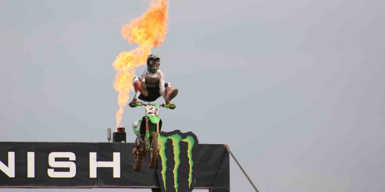 Dünya Gençler Motokros Şampiyonluğunu Laengenfelder Kazandı