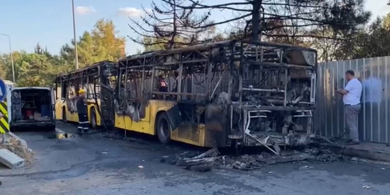Büyükçekmece’de İett Otobüsü Alev Alev Yandı
