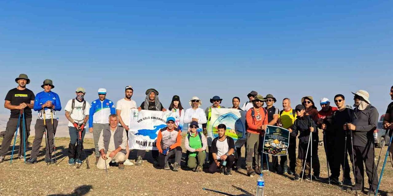Dağcı Tarık Bünyamin Kaya Anısına Süphan Dağı’na Tırmanış Yapıldı