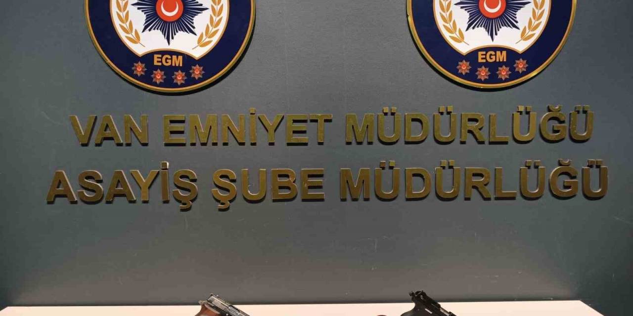 Van’da Değişik Suçlardan 19 Kişi Tutuklandı