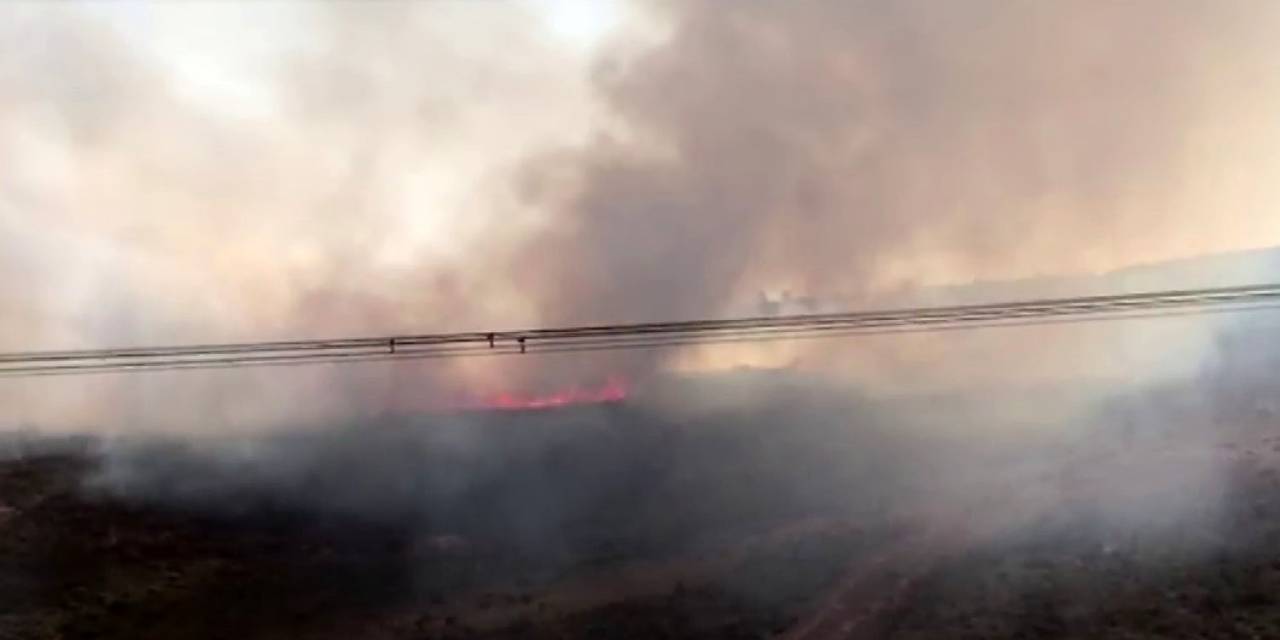 Sancaktepe’de Çıkan Ot Yangını Helikopter Müdahalesiyle Söndürüldü