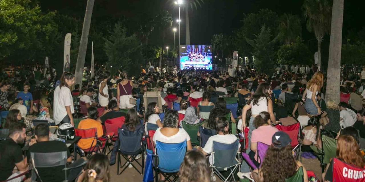 Türkiye-sırbistan Final Maçı Heyecanını Mersinliler Birlikte Paylaştı