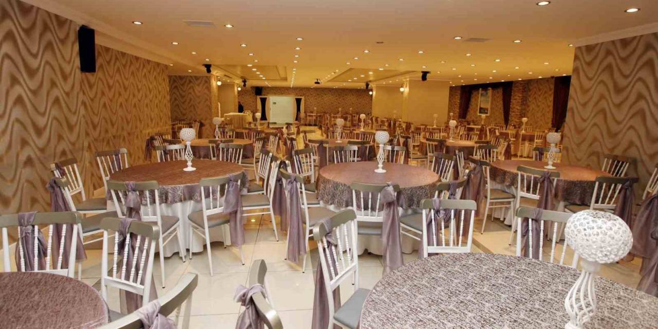 Yenimahalle Belediyesi Çiftlerin Mutluluğuna Ortak Oluyor