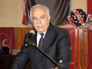Murat Başesgioğlu Aday Olmayacağını Açıkladı