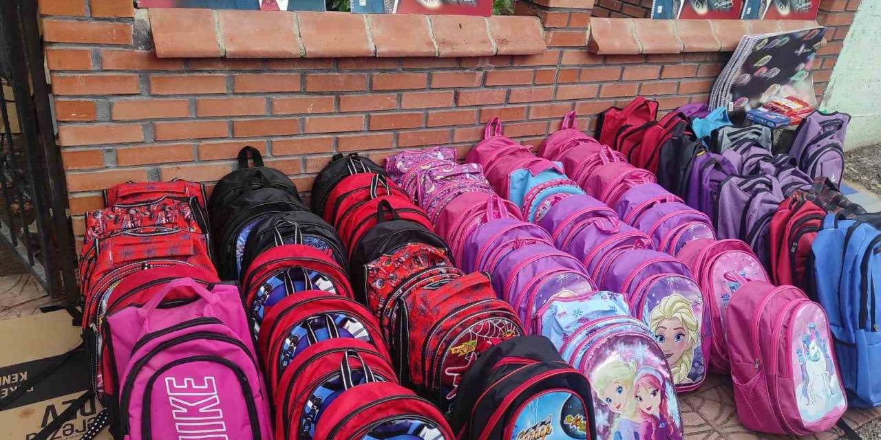 Eskişehirli Hayırseverler Çocukların Okul İhtiyacı İçin Bir Araya Geldi