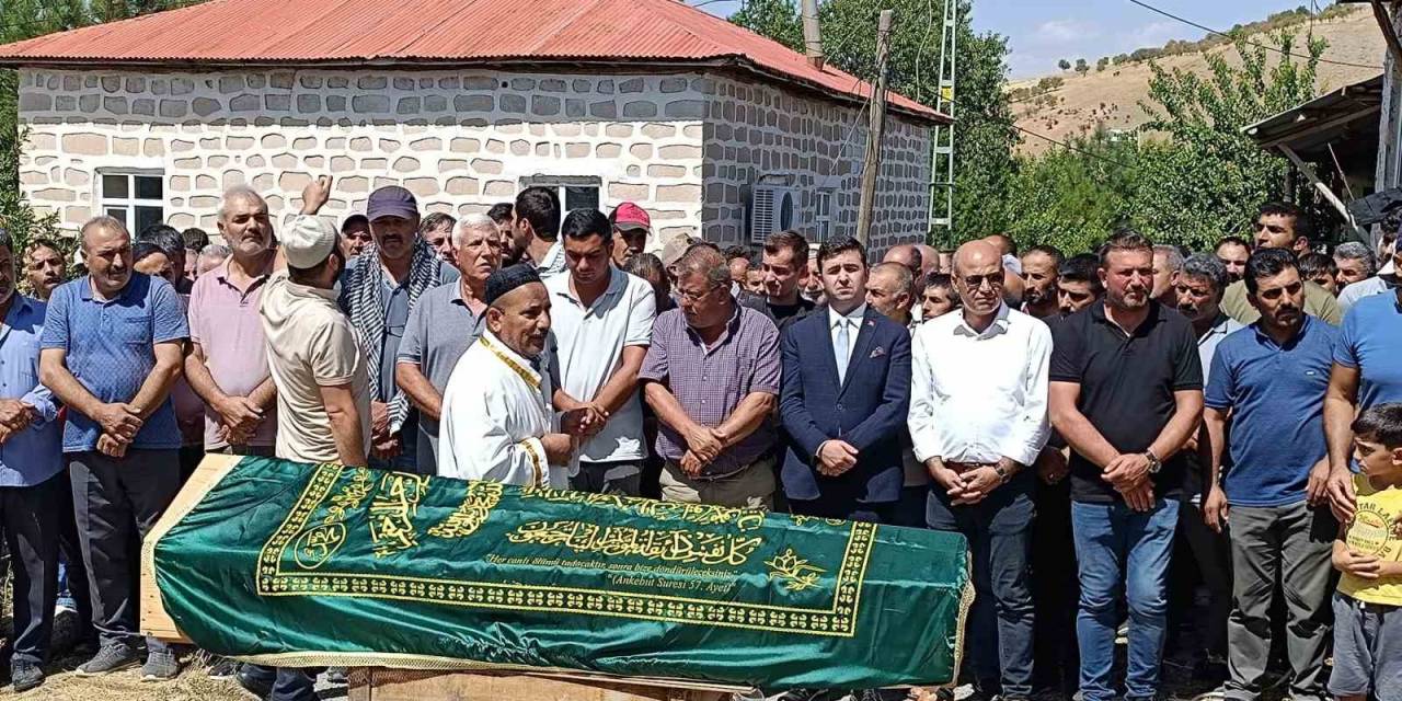 Tunceli’de Cansız Bedeni Suda Bulanan Şahıs Toprağa Verildi
