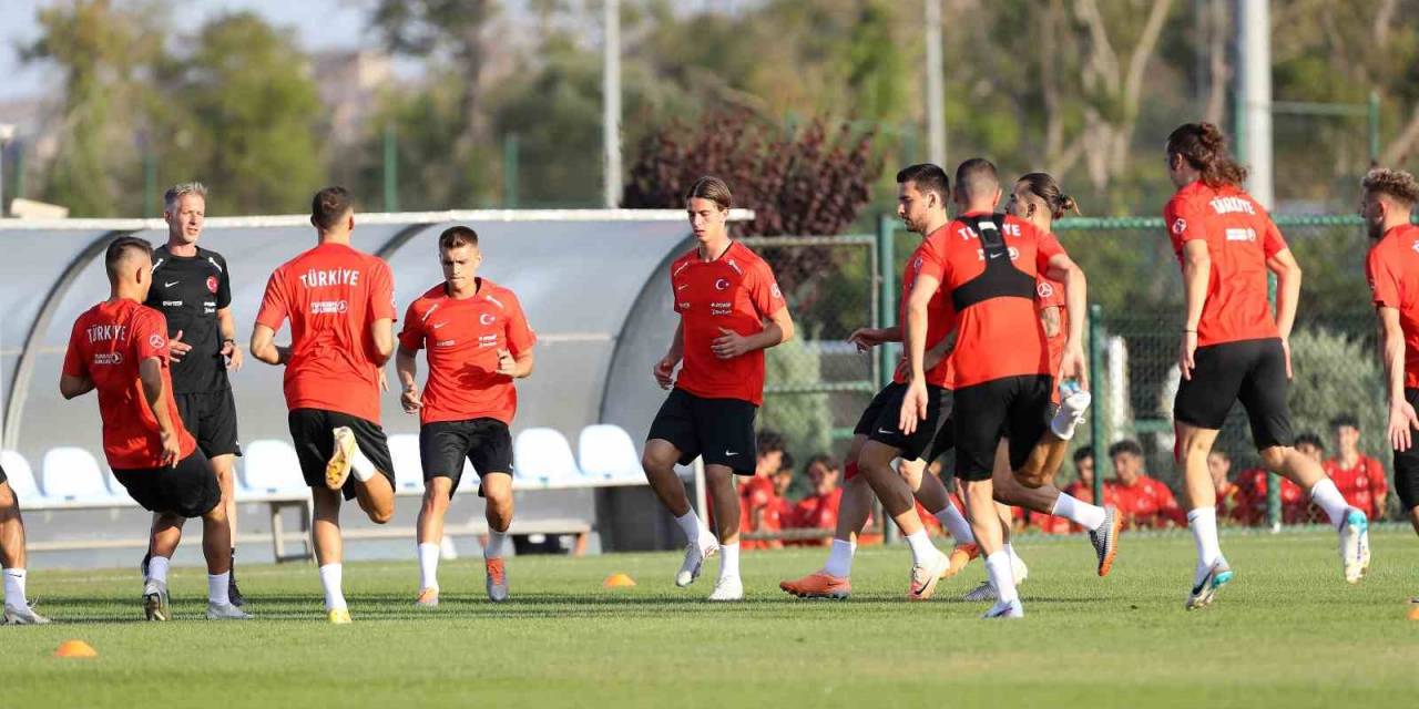 A Milli Futbol Takımı, Ermenistan Maçı Hazırlıklarını Sürdürdü