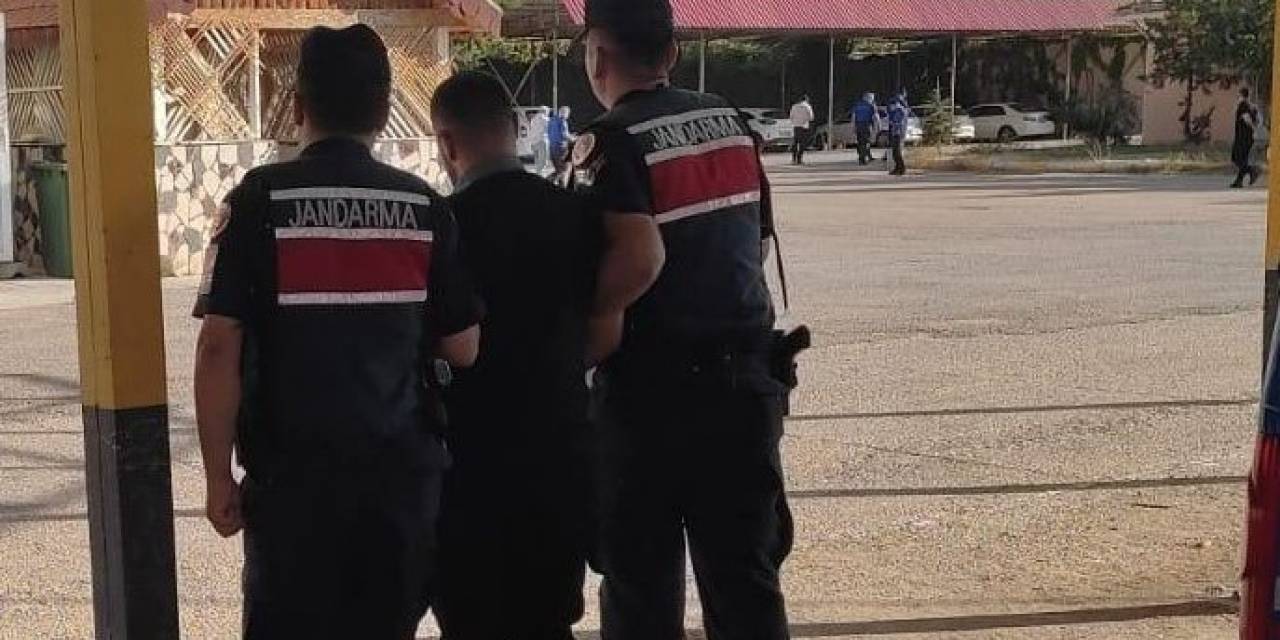 Elazığ’da 29 Yıl Kesinleşmiş Hapis Cezası Bulunan Zanlı Tutuklandı