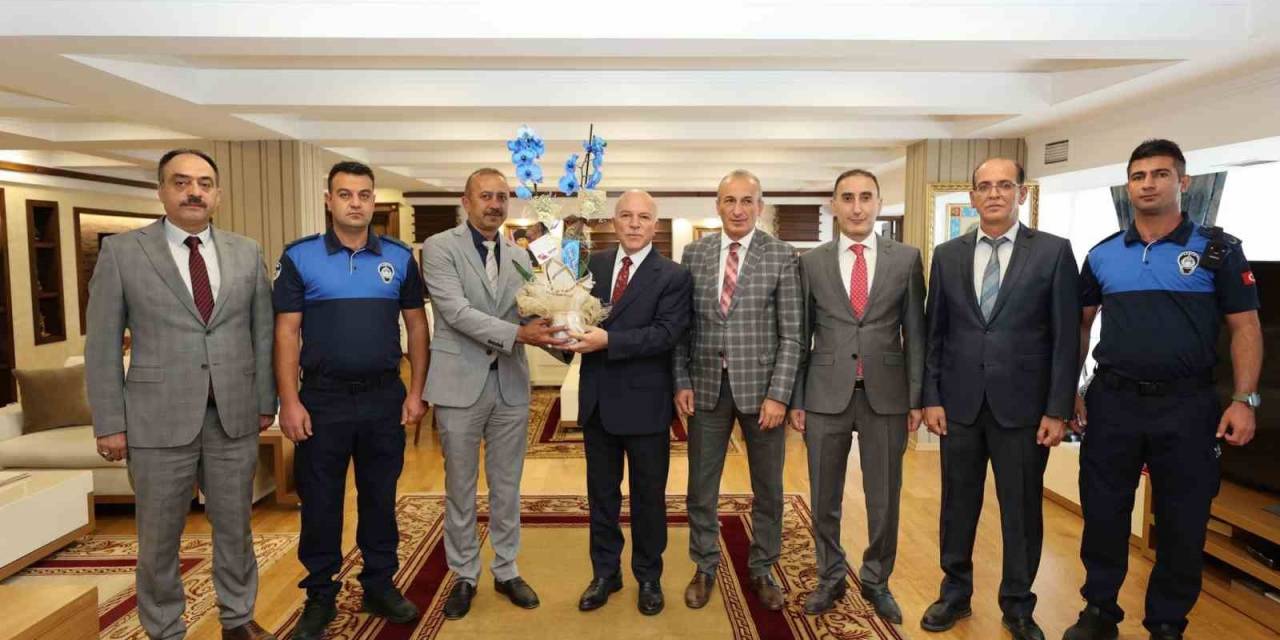 Zabıtalardan Başkan Sekmen’e Ziyaret