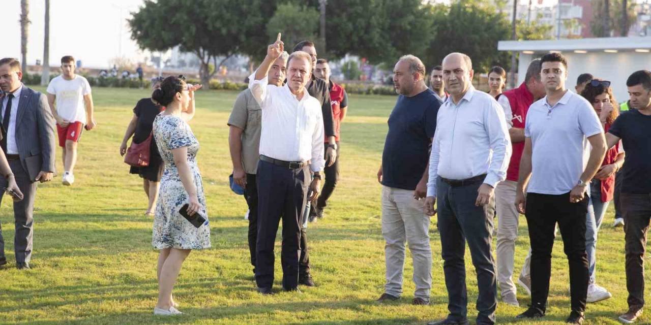 Başkan Seçer, Sahilde Açılışı İçin Gün Sayan Yapıları İnceledi
