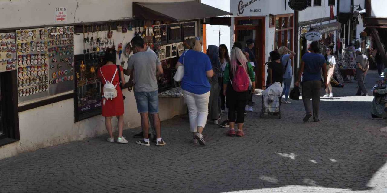 Odunpazarı Esnafı Turistlerin İlgisinden Memnun