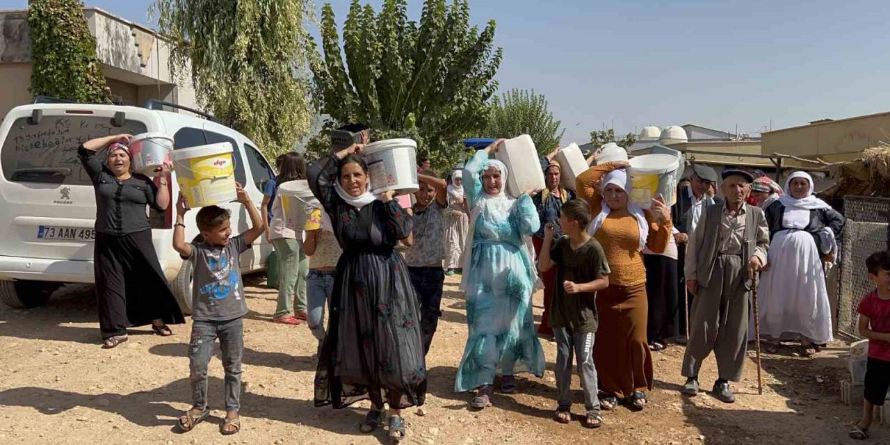 1 Aydır Susuz Kalan Mezradan Hdp’li Belediyeye Tepki: "Oy Verdik, Bize Su Vermiyorlar"