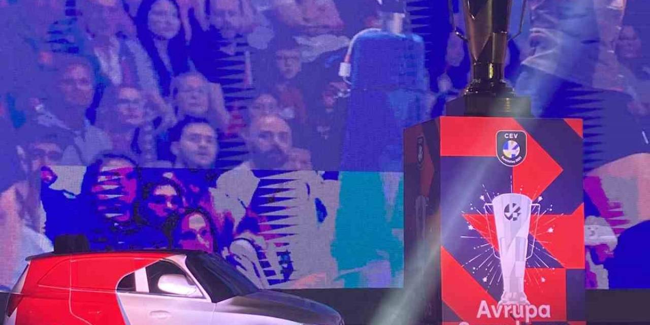 Aras Kargo, Sultanlar’ın Kupasını Taraftara Taşıdı