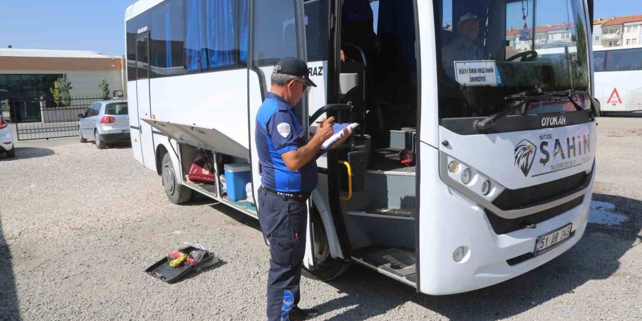 Niğde Belediyesi Zabıta Ekiplerinden Okul Servis Araçlarına Sıkı Denetim