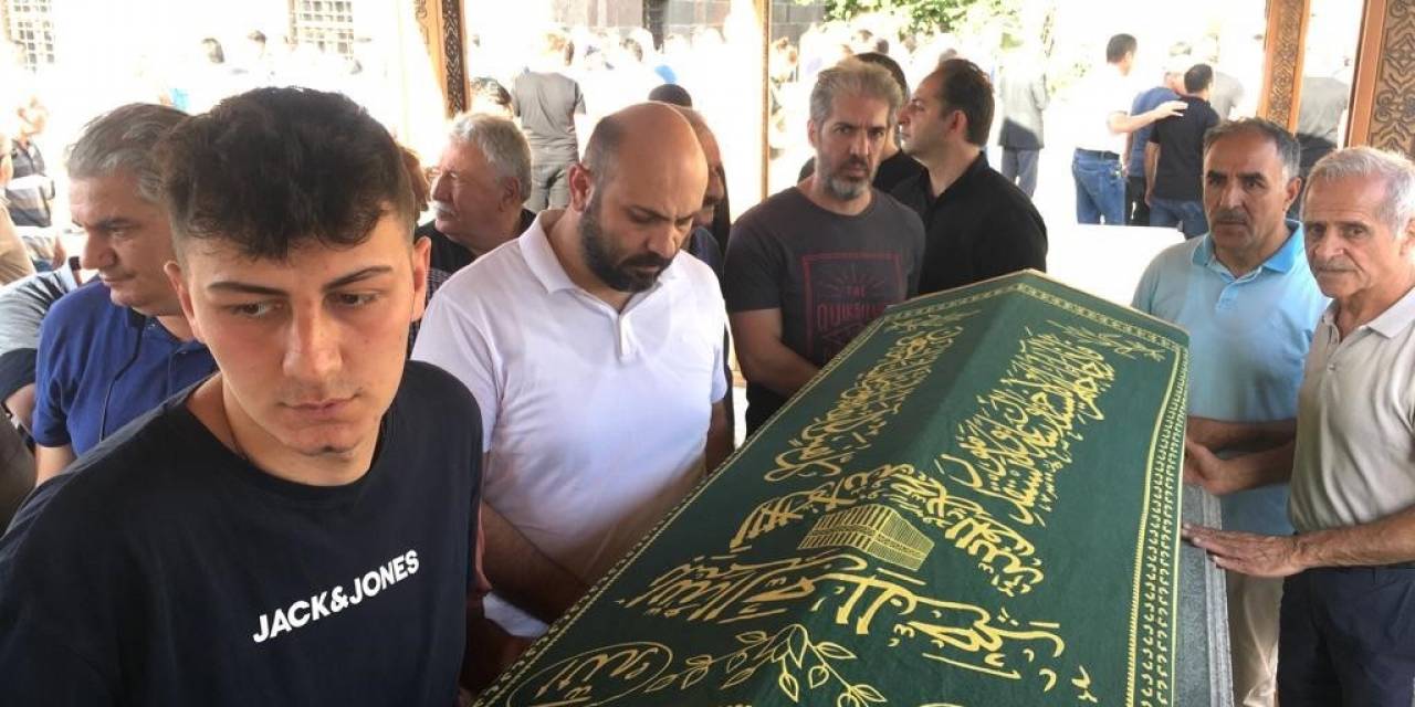 Ünal Topçu Son Yolculuğuna Uğurlandı