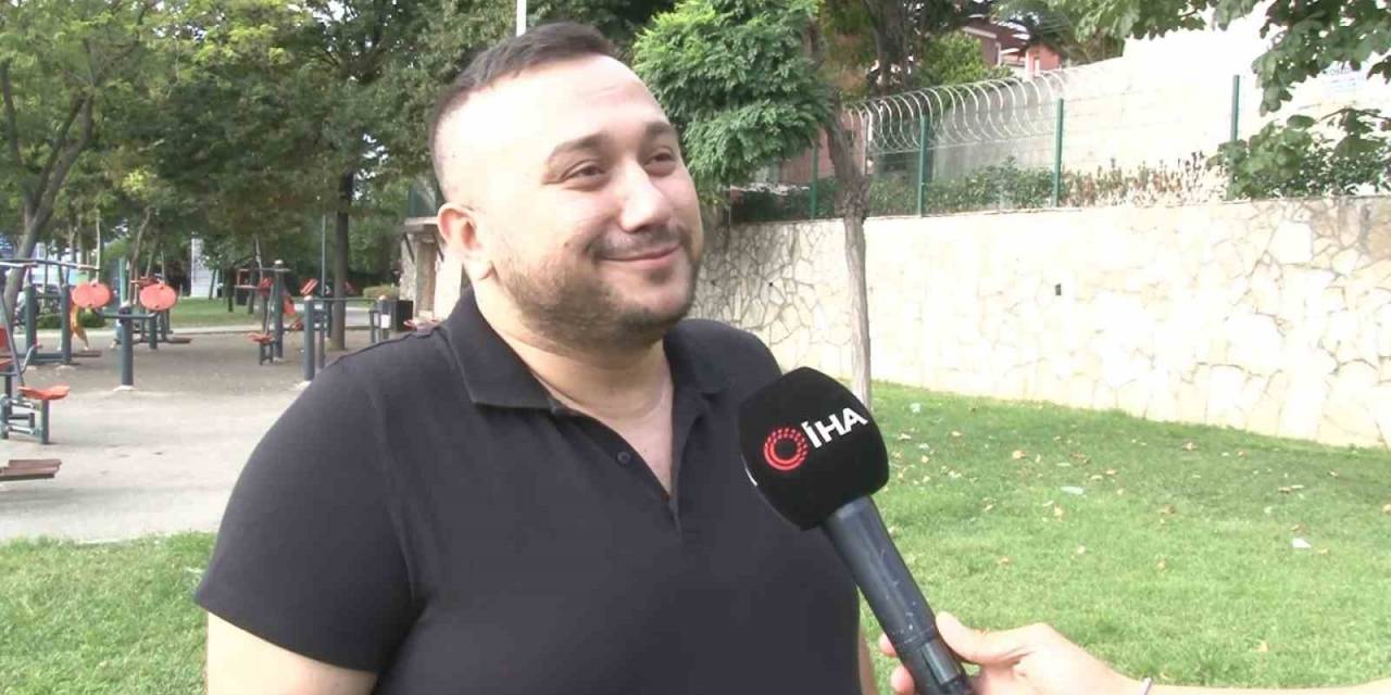 İstanbul’da Turist Yolcu İle Eğlenen Taksi Şoförü Konuştu