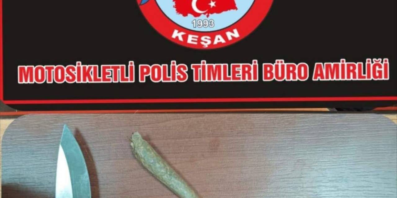 Edirne’de Plakasız Motosikleti Kullanan Ehliyetsiz Sürücüye 27 Bin 72 Tl Ceza Kesildi