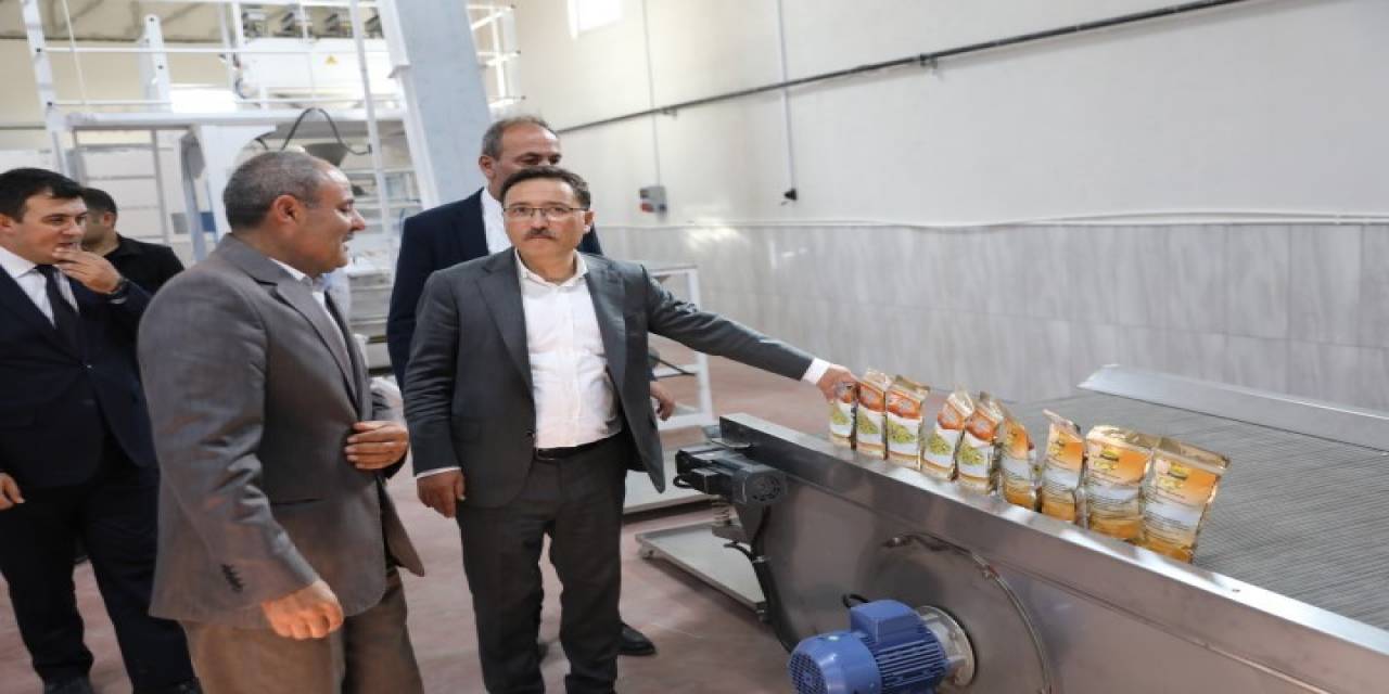 Vali Çiçek Tomarza’da