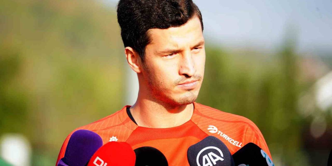 Salih Uçan: “Kızlarımız Bizi Nasıl Gururlandırdıysa, Biz De Aynı Şekilde Ülkemizi Gururlandırmak İstiyoruz”