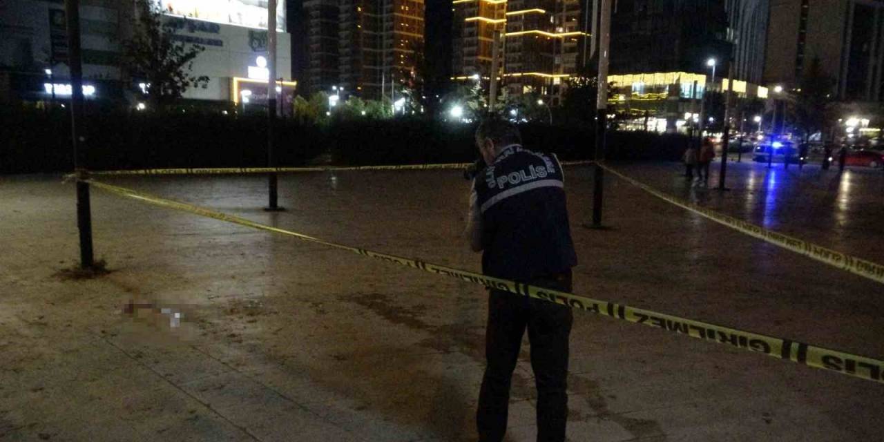 Yasak Aşk Kavgası Kanlı Bitti: 2 Yaralı