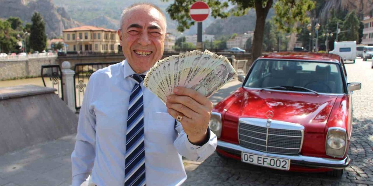 Arabasını Satın Alana Üstüne ’bir Deste Para’ Verecek