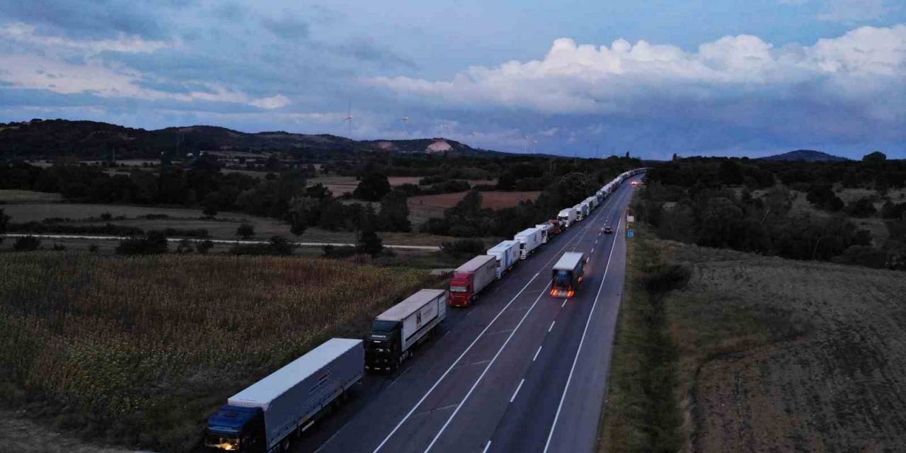 Bulgaristan’daki Sistem Güncellemesi Sınırda Tır Kuyruğuna Yol Açtı