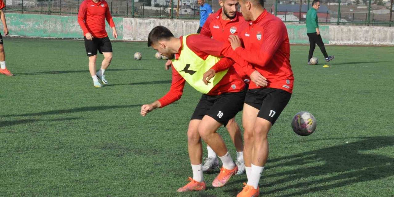 Kars 36 Spor’da Ziraat Türkiye Kupası Hazırlıkları Sürüyor