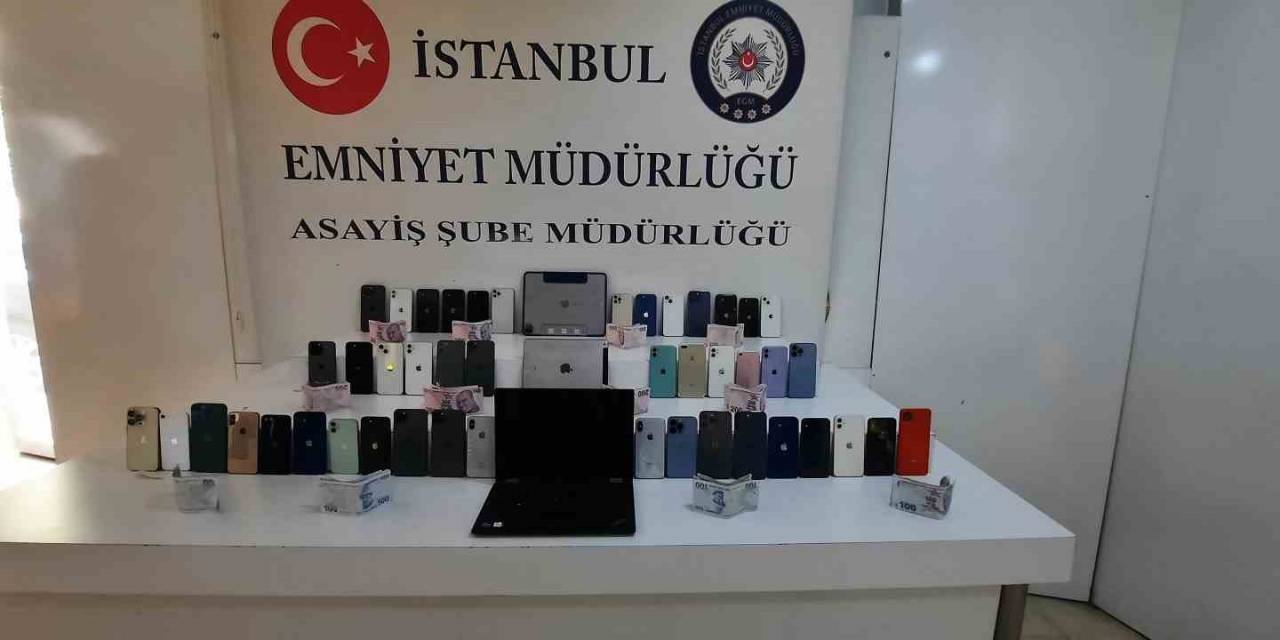 Lüks Aracın Camını Kırıp Tableti Çalan Şüpheli Motoruyla Kaçarken Kaza Yaptı: O Anlar Kamerada