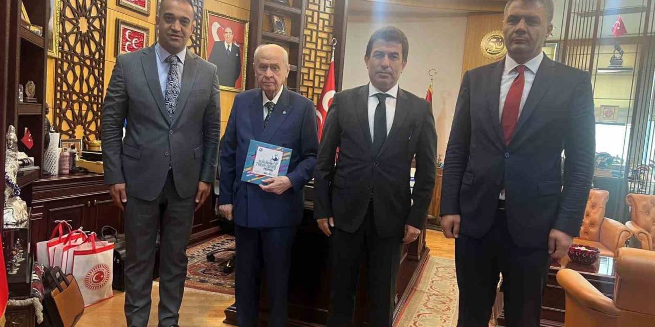 Yurdagül, Mhp Genel Merkezindeydi