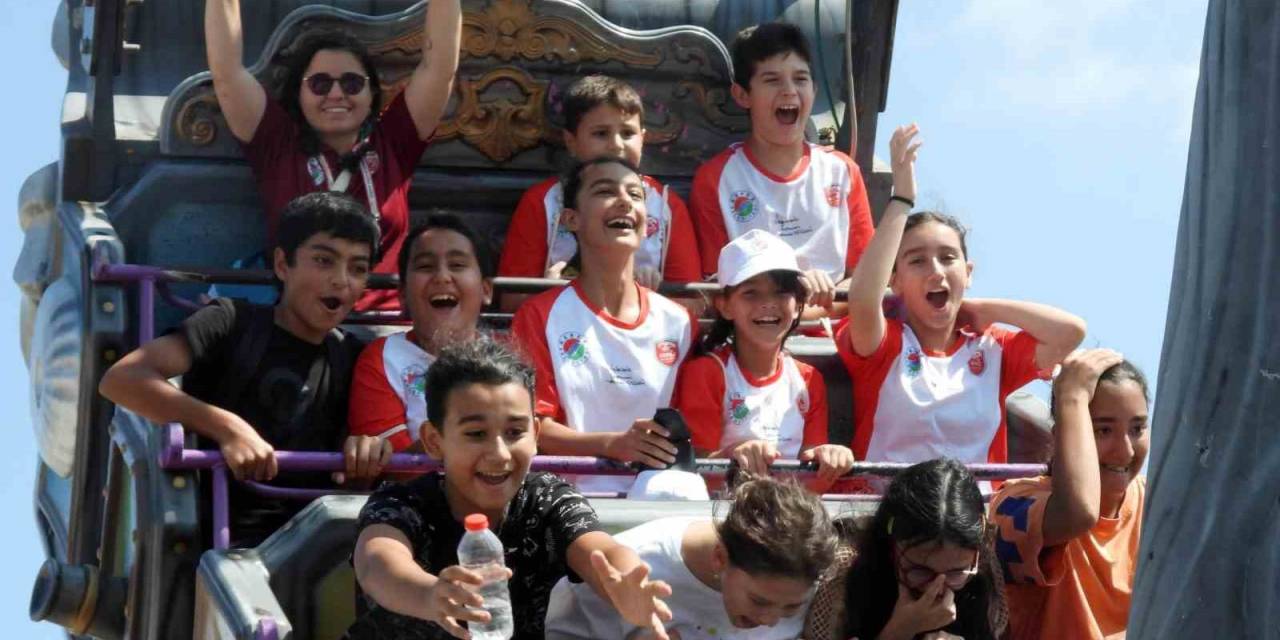 Kepez’in Yaz Spor Okullarına Lunaparklı Kapanış