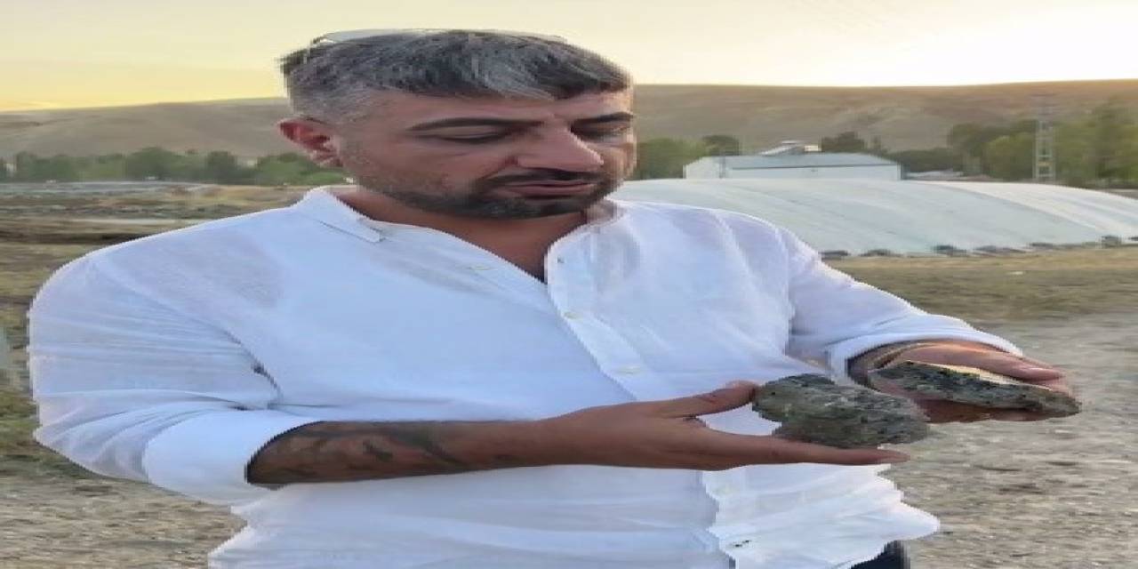 Tarlada Buldukları Taşın Göktaşı Olduğunu Düşünüyorlar