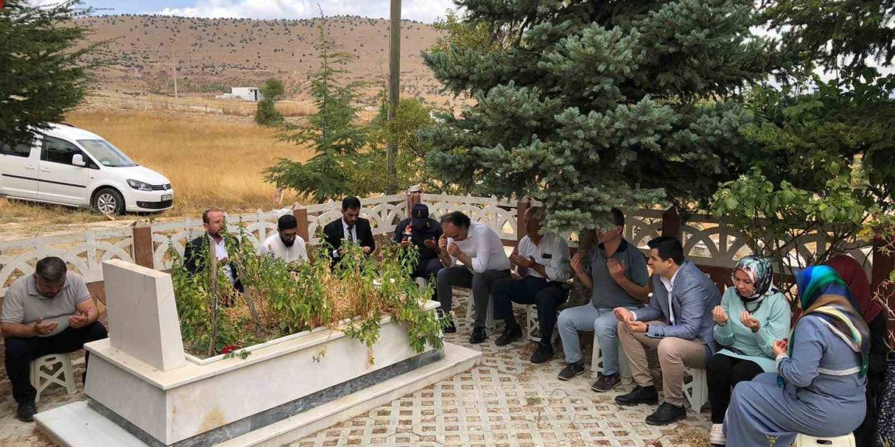 Şehit Ahmet Belen Şehadetini 18. Yılında Kabri Başında Anıldı