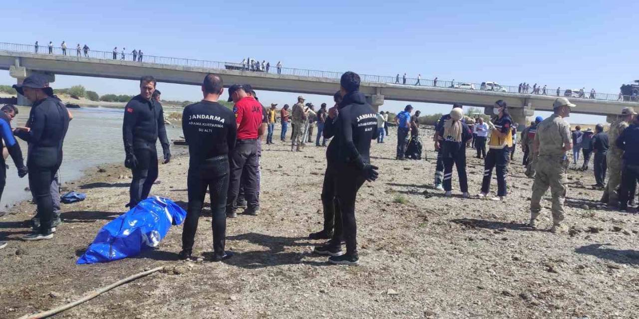 Serinlemek İçin Murat Nehri’ne Giren Genç Boğuldu