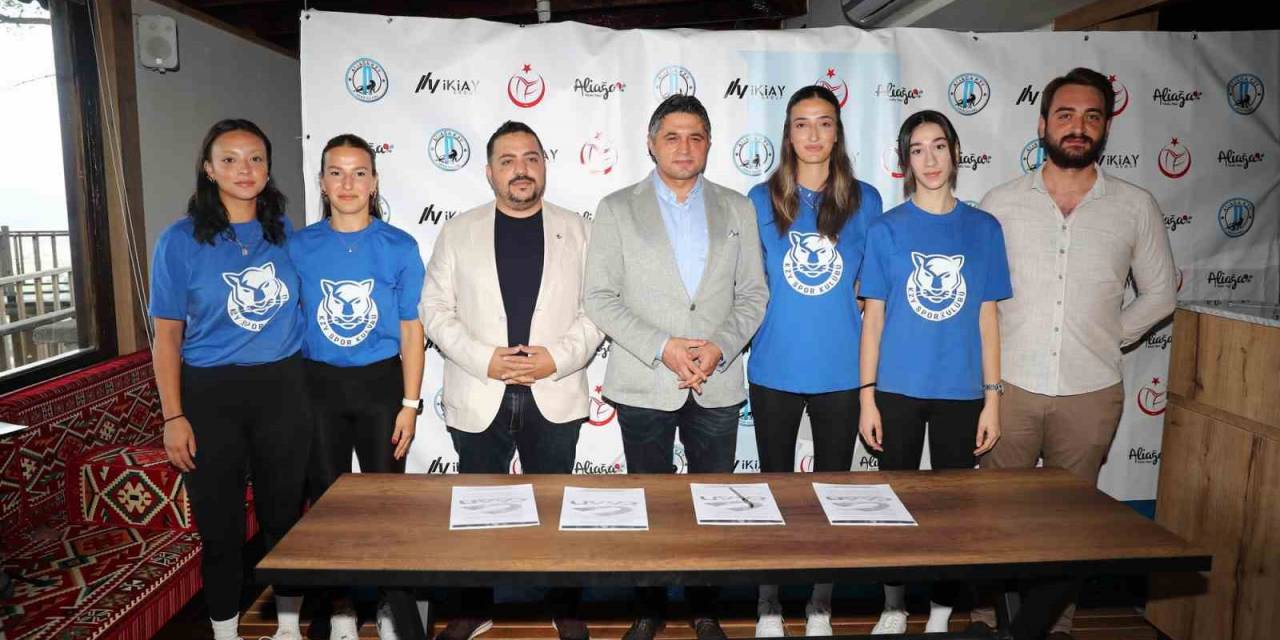 Başkan Acar, Aliağa’nın Profesyonel Kadın Voleybolcularıyla Bir Araya Geldi