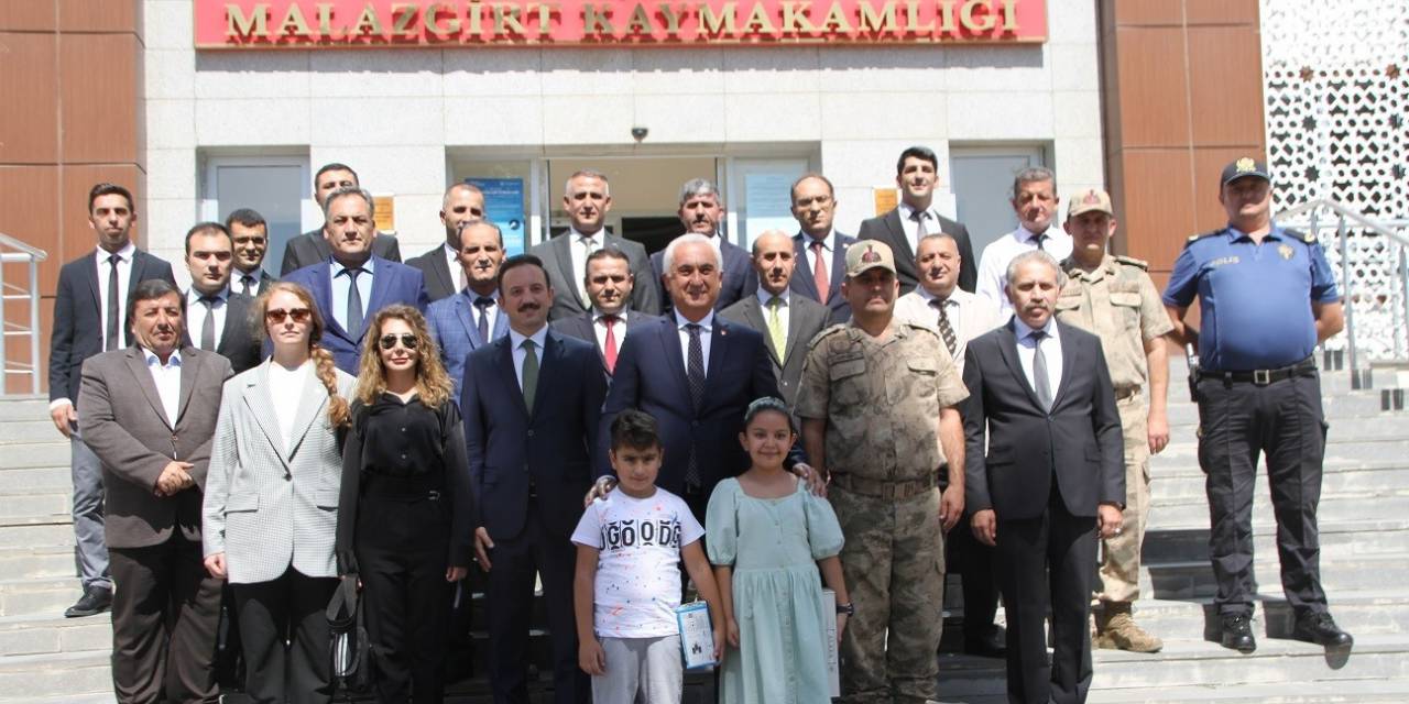 Muş Valisi Çakır, Malazgirt’te İncelemelerde Bulundu