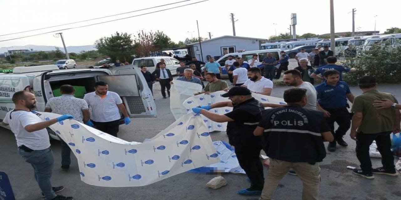 Afyonkarahisar’da Sokak Ortasındaki Cinayetin Zanlısı Gözaltına Alındı
