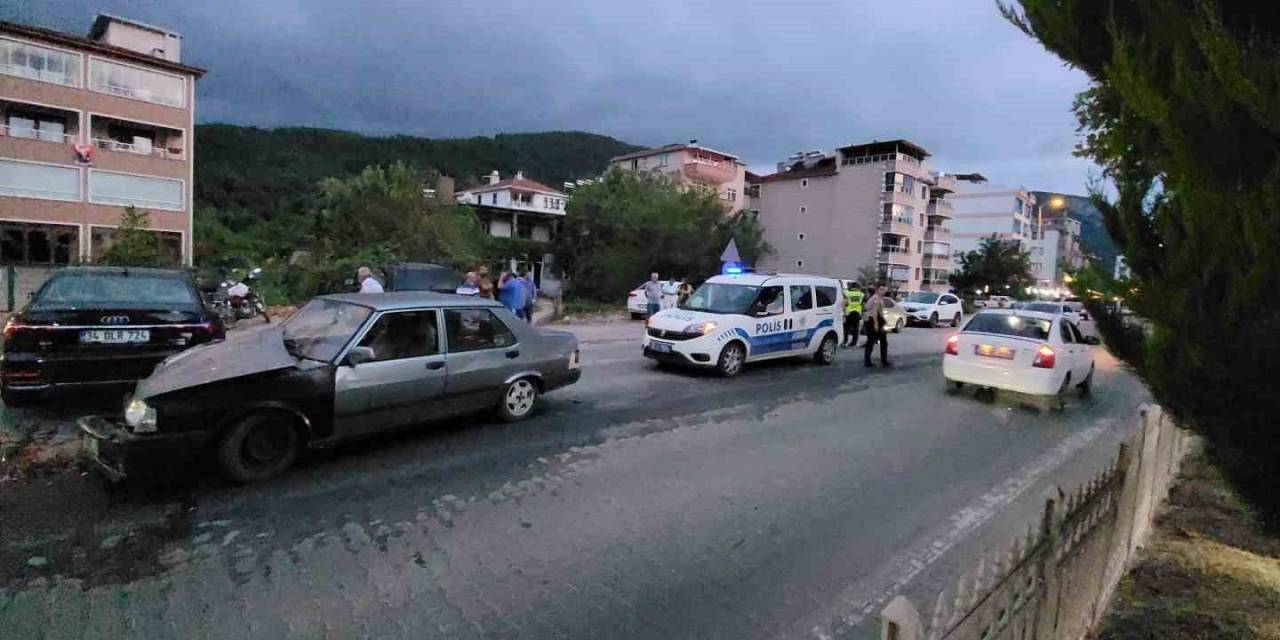 2 Ay Önce Trafik Kazasında Ölümden Dönen Sürücü, Alkollü Çıktığı Yolda Lüks Otomobile Çarptı