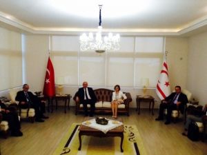 Dışişleri Bakanı Sinirlioğlu Kktc’de