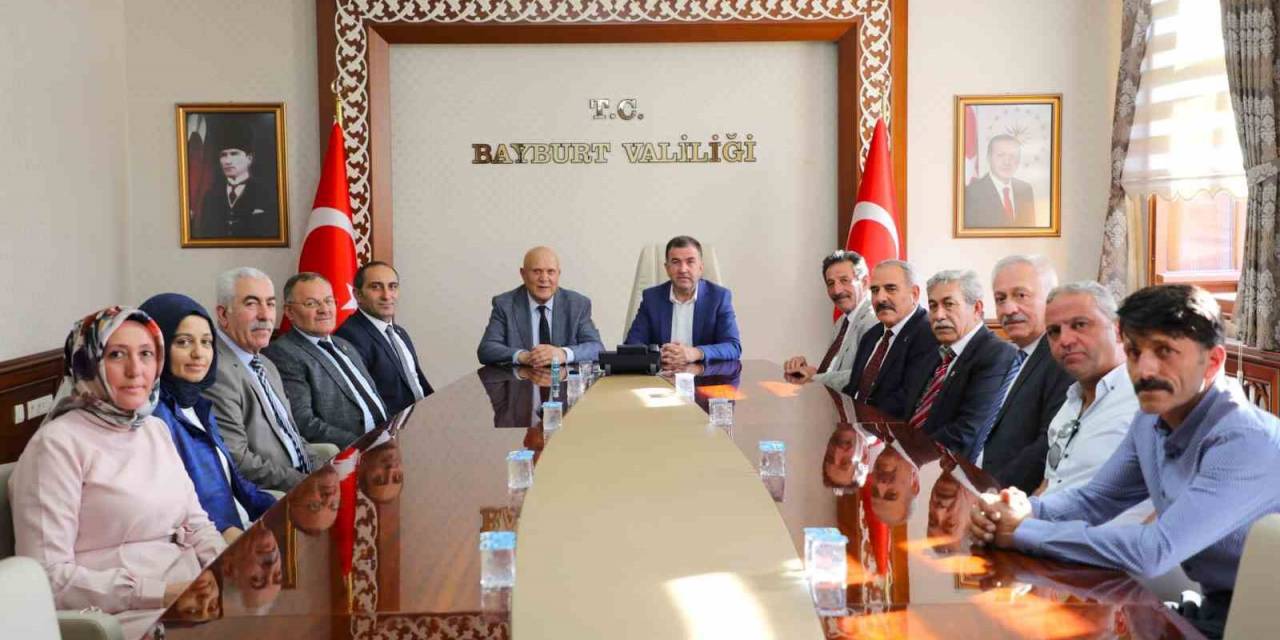 Başkan Pekmezci’den Vali Eldivan’a Ziyaret