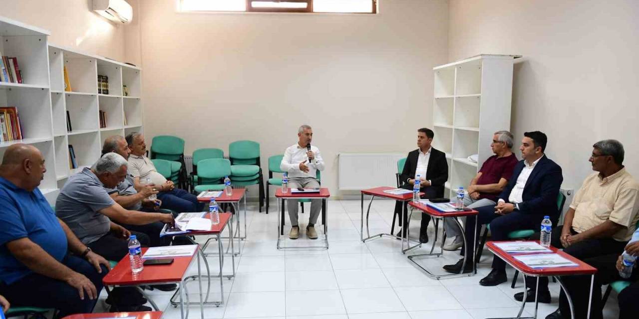 Yeşilyurt’ta Muhtarlarla Deprem Toplantısı