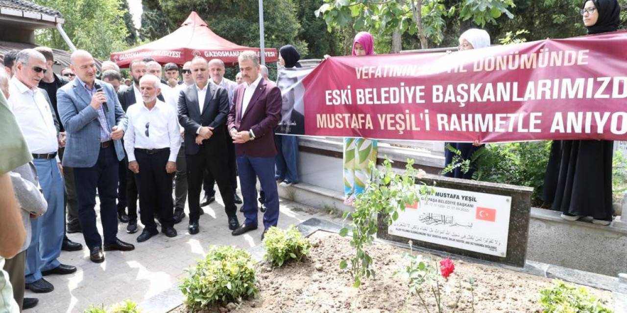 Gaziosmanpaşa’nın Eski Belediye Başkanı Mustafa Yeşil Mezarı Başında Dualarla Anıldı