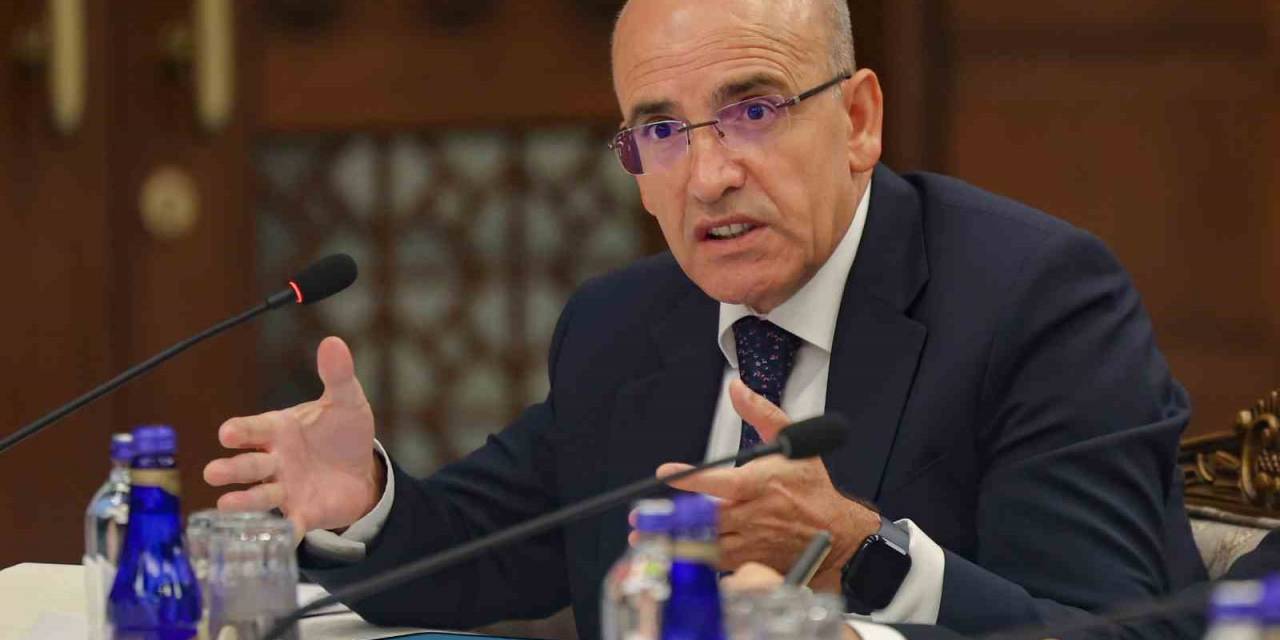 Bakan Şimşek: “Dar Kesimlerin Alım Gücünün Kalıcı Şekilde Artırılmasının Tek Yolu Enflasyonu Tek Haneye Düşürmekle Olur”