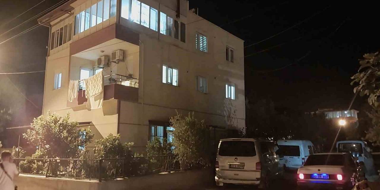 Mersin’de Vahşet: Oğlunu Öldürdü Ardından Bıçakla Kendini Ağır Yaraladı
