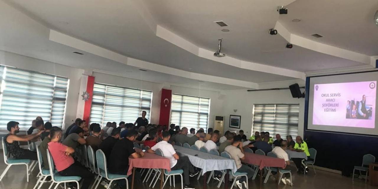 Zonguldak’ta Okul Servis Araç Sürücülerine Bilgilendirme Toplantısı