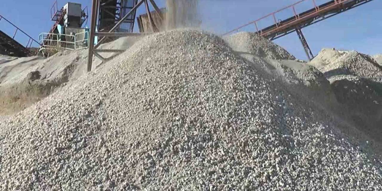 Rektör Prof. Dr. Mehmet Hakkı Alma: "Dünyada İlk Defa Taştan Kağıt Ürettik"