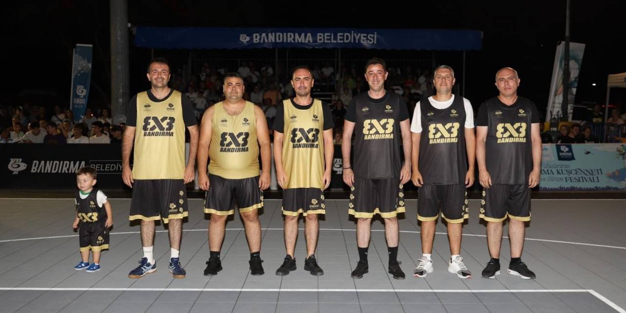 Bandırma Belediye Başkanı Tolga Tosun, Basketbol Oynadı