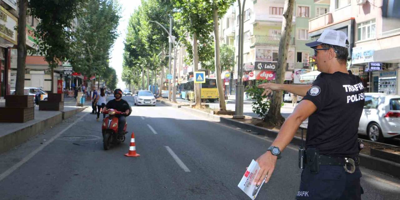 Diyarbakır’da Motosiklet Sürücülerine “Kaskınla Yol Ver Hayata” Sloganıyla Denetim Gerçekleştirildi