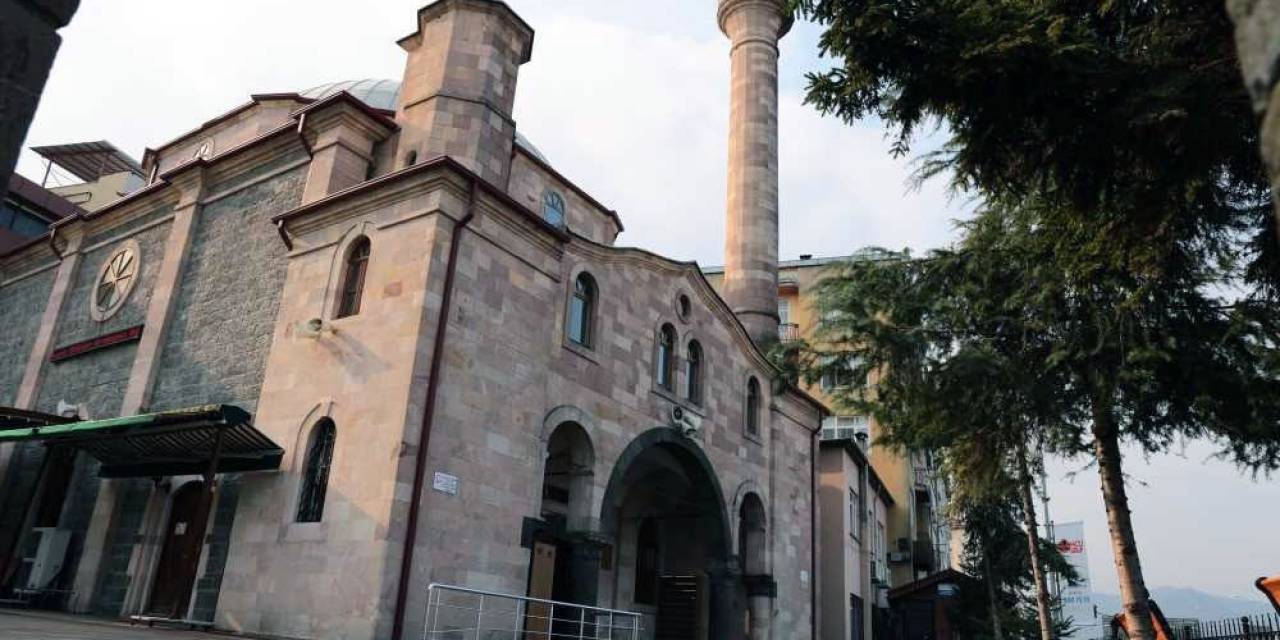 Giresun’un Tarihi Eserleri Aile Tarihiyle Birlikte Kitaplaştırıldı