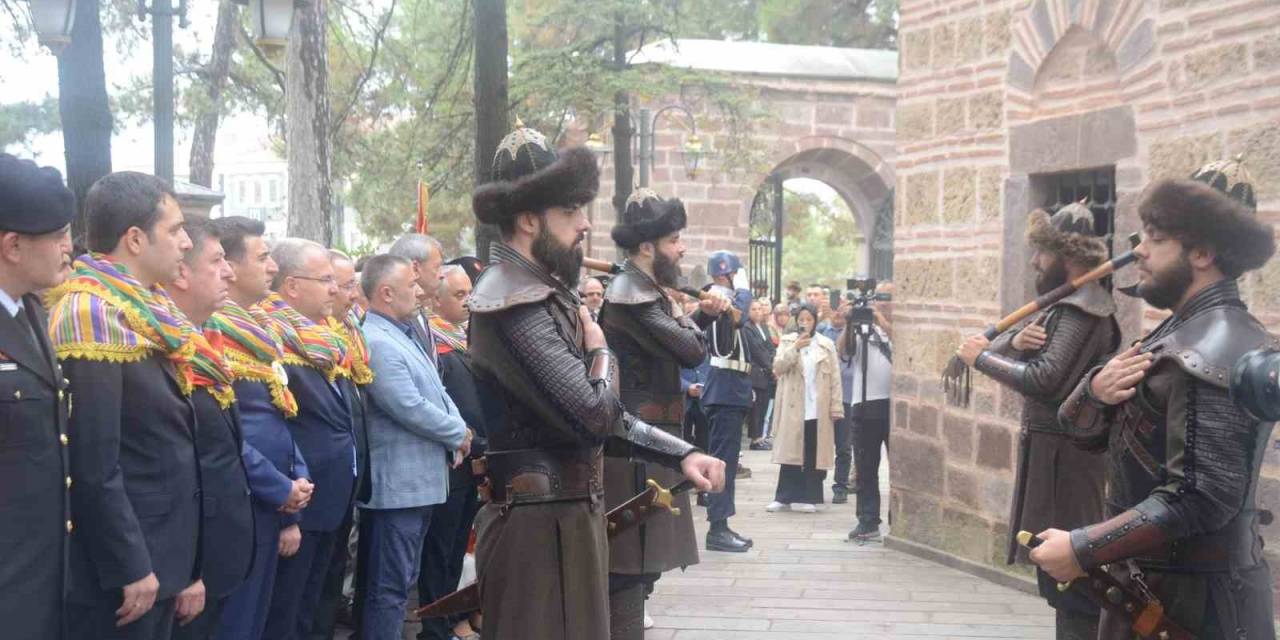 742. Söğüt Ertuğrul Gazi’yi Anma Ve Yörük Şenlikleri Başladı