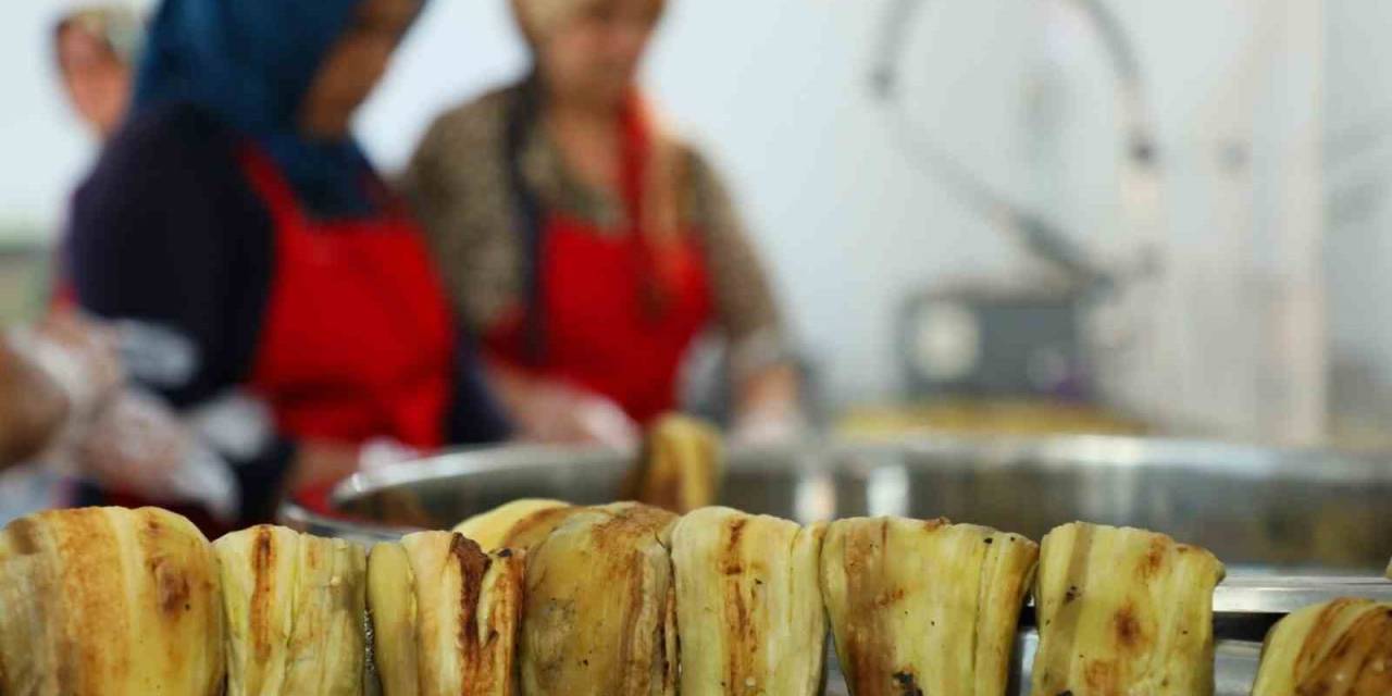 Diyarbakır’da Kadın Üreticiler Ürünlerini Pazara Sundu